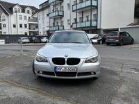 Gebraucht BMW 523 177 PS (130 kW) 2006 Silber Limousine