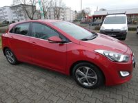 Gebraucht Hyundai i30 YES! 135 PS (99 kW) 2016 Rot Kombi