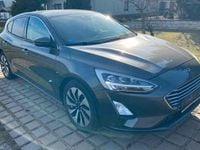 Gebraucht Ford Focus Trend 125 PS (91 kW) 2018 Grau Limousine