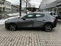 Neu Mazda 3 Center-Line 140 PS (102 kW) 2026 Grau Limousine