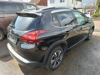 Gebraucht Peugeot 2008 Allure 110 PS (80 kW) 2016 Lackierung schwarz perla nera/ SUV