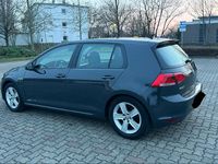 Gebraucht VW Golf VII Trendline 110 PS (80 kW) 2015 Grau Limousine