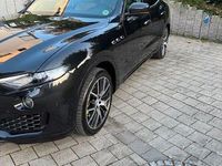 Gebraucht Maserati Levante 275 PS (202 kW) 2018 Schwarz SUV