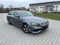 Gebraucht Mercedes E220 194 PS (142 kW) 2018 Grau Kombi