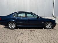 Second-hand BMW 530 193 CP (141 kW) 2001 Albastru Berlinǎ