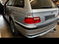 Gebraucht BMW 325 192 PS (141 kW) 2000 Silber Kombi
