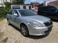 Gebraucht Skoda Octavia Ambiente 105 PS (77 kW) 2009 Silber Kombi