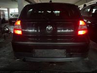 Gebraucht BMW 116 122 PS (89 kW) 2004 Schwarz Kleinwagen