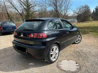 Gebraucht Seat Ibiza 75 PS (55 kW) 2004 Schwarz Kleinwagen