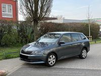 Gebraucht Skoda Fabia Ambition 75 PS (55 kW) 2015 Grau Kombi