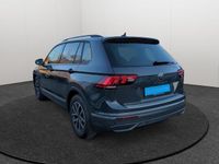 Gebraucht VW Tiguan Life 150 PS (110 kW) 2023 Grau SUV