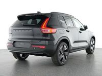 Neu Volvo XC40 Plus 163 PS (119 kW) 2025 Schwarz SUV