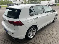 Gebraucht VW Golf VIII GTI 245 PS (180 kW) 2023 Pure white Limousine