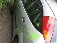 Usata Ford Focus 101 CV (74 kW) 2002 Argento Berlina