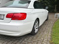 Gebraucht BMW 325 Cabriolet 204 PS (150 kW) 2010 Weiß Cabrio