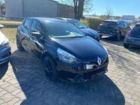 Second-hand Renault Clio IV Expression 73 CP (53 kW) 2015 Negru Berlinǎ