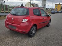 Gebraucht Renault Clio III 75 PS (55 kW) 2009 Rot Kleinwagen