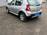 Gebraucht Dacia Sandero Stepway 84 PS (61 kW) 2012 Platingrau Kleinwagen