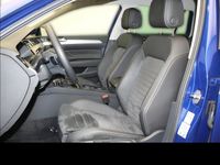 Gebraucht VW Passat Elegance 150 PS (110 kW) 2023 Blau Kombi