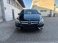 Gebraucht Mercedes B200 136 PS (100 kW) 2012 Schwarz Van / Kleinbus