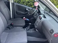 Usata Opel Corsa Sport 80 CV (58 kW) 2006 Argento Utilitaria
