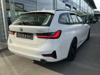 Gebraucht BMW 320e Advantage 204 PS (150 kW) 2022 Weiß alpinweiss iii Kombi