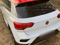 Gebraucht VW T-Roc 150 PS (110 kW) 2018 Weiß SUV
