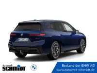 Gebraucht BMW iX M Sport 300 kW (408 PS) 2025 Bmw individual tansanitblau SUV