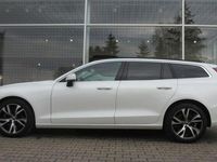 Gebraucht Volvo V60 Core 197 PS (144 kW) 2024 Weiß Kombi