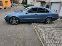Gebraucht Mercedes E200 189 PS (139 kW) 2007 Blau Limousine