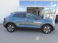 Gebraucht VW T-Roc Move 150 PS (110 kW) 2024 Blau SUV