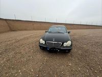 Gebraucht Mercedes C180 130 PS (95 kW) 2000 Schwarz Limousine