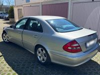 Gebraucht Mercedes E200 Avantgarde 163 PS (119 kW) 2003 Silber Limousine