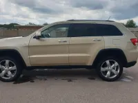 Gebraucht Jeep Grand Cherokee Overland 241 PS (177 kW) 2011 Gold SUV