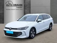 Gebraucht VW Passat 150 PS (110 kW) 2025 Pure white Kombi