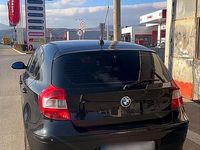 Gebraucht BMW 118 129 PS (94 kW) 2007 Schwarz Kleinwagen