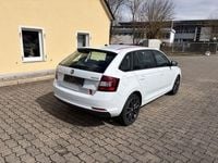 Gebraucht Skoda Rapid Active 90 PS (66 kW) 2016 Weiß Kleinwagen