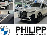 Gebraucht BMW iX Sport Line 300 kW (408 PS) 2023 Mineralweiß metallic SUV