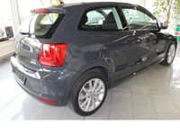 Gebraucht VW Polo Highline 90 PS (66 kW) 2017 Grau Limousine