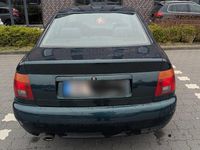 Gebraucht Audi A4 125 PS (91 kW) 1995 Grün Limousine