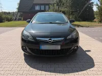 Gebraucht Opel Astra GTC 165 PS (121 kW) 2013 Schwarz Coupé