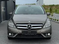 Gebraucht Mercedes B180 122 PS (89 kW) 2012 Grau Kleinwagen