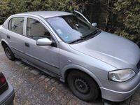 Gebraucht Opel Astra Comfort 84 PS (61 kW) 2001 Silber Limousine