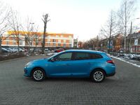 Gebraucht Renault Mégane III LIMITED 132 PS (97 kW) 2015 Blau Limousine