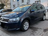 Second-hand VW Sharan 140 CP (102 kW) 2011 Albastru Monovolum