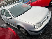 Gebraucht VW Golf IV 1998 Silber Kleinwagen