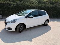 Second-hand Peugeot 208 Style 82 CP (60 kW) 2016 Alb Hatchback