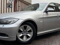 Gebraucht BMW 323 177 PS (130 kW) 2006 Silber Limousine