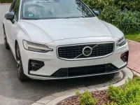 Gebraucht Volvo V60 R-Design 150 PS (110 kW) 2019 Weiß Kombi