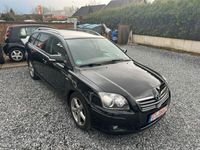 gebraucht Toyota Avensis 2.2 D-CAT Executive